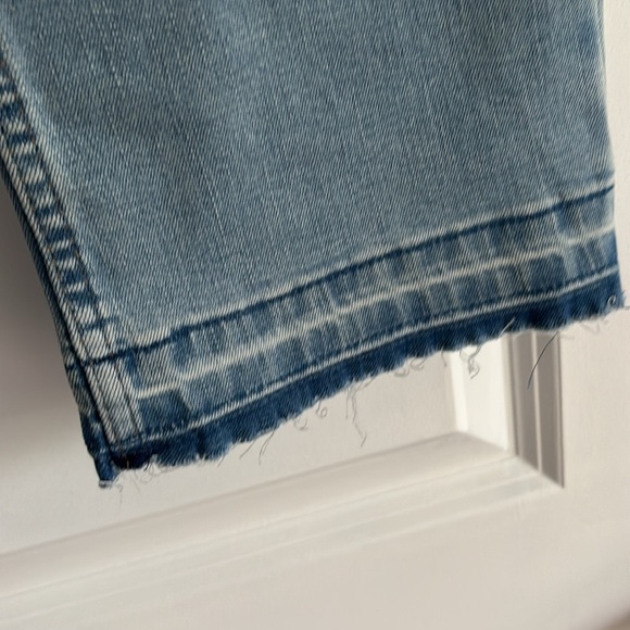 NWT Lee womens mid rise Legendary Capri Jean - Picture 8 of 9